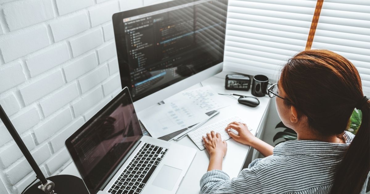 Artikel Membuat Website Menggunakan Software Mobirise