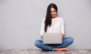 Blogger Review Produk: Solusi Promosi Digital yang Mampu Meningkatkan Kepercayaan dan Penjualan